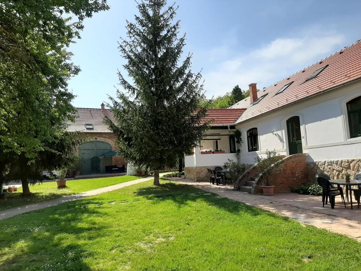 Natura Panzio&Apartmanhaz Orfű Eksteriør billede
